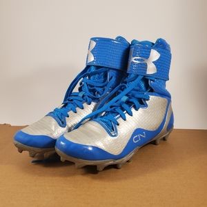 Under Armor Boys 4Y Athletic Cleats